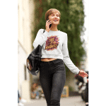 Crop sweatshirt in soft fleece with ribbed neckline, raw hem, and dropped shoulders for a casual March Madness style.