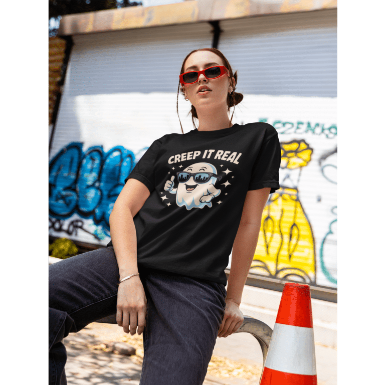 Gildan DryBlend T-Shirt Creep It Real: playful ghost with sunglasses, modern classic fit, moisture-wicking cotton-poly blend